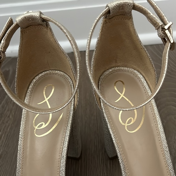 Sam Edelman gold block heel sandals/ worn once and perfect for wedding season! - Picture 9 of 10